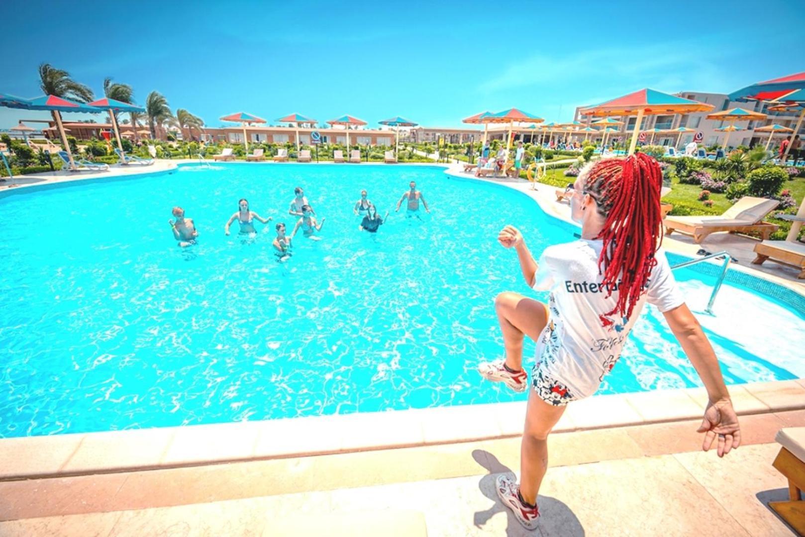 Hawaii Paradise Aqua Park Resort - Families And Couples Only Хургада Екстер'єр фото